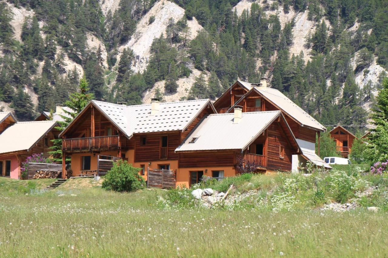 Le Gouroun Hameau Des Chazals Nevache Hautes Alpes Eksteriør billede